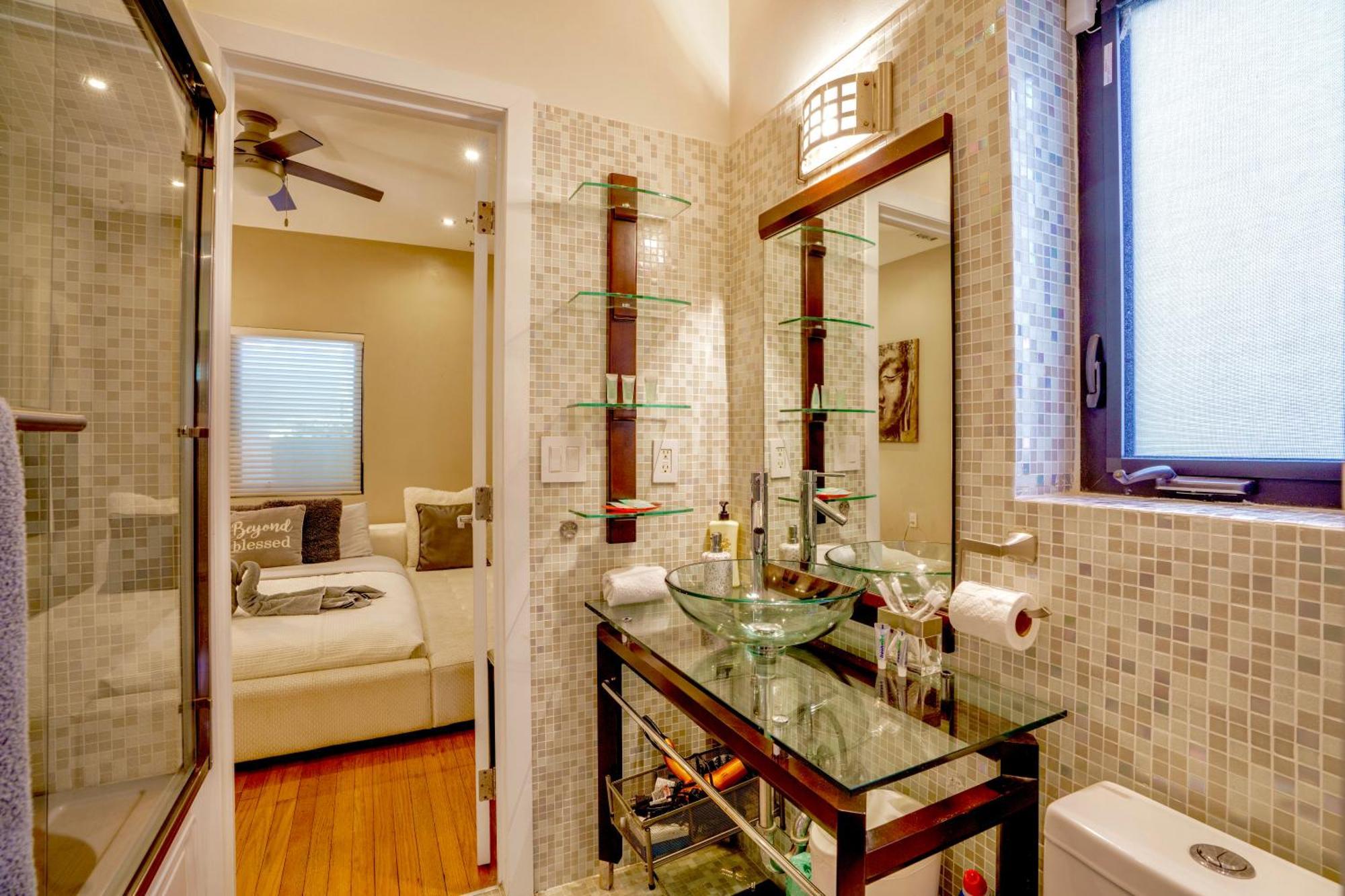 Entire Private Beautiful 2 Bedroom Plus Den House With Gated Front&Back Yard And Free Parking 10Min Drive To Miami Beach المظهر الخارجي الصورة