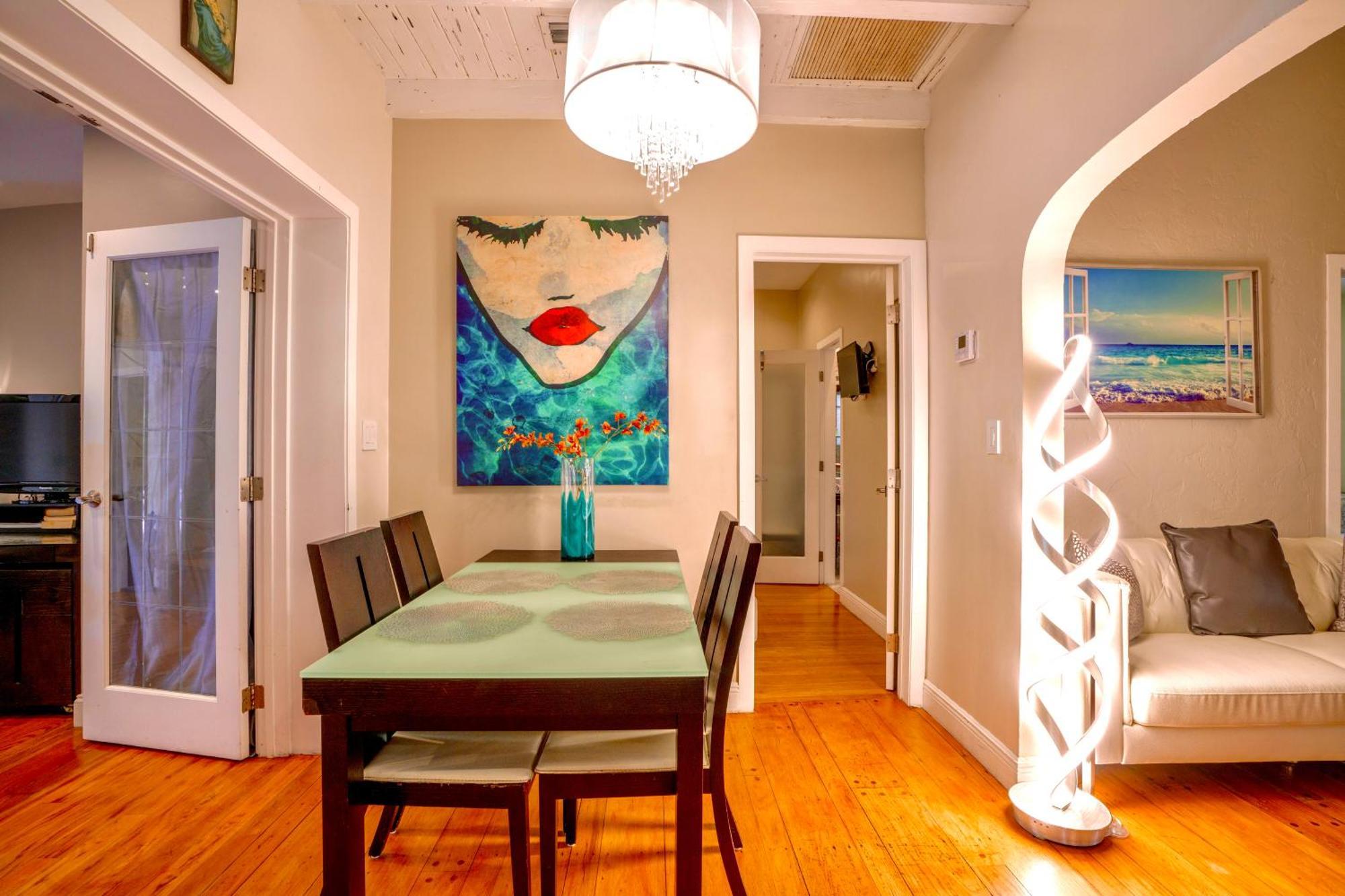 Entire Private Beautiful 2 Bedroom Plus Den House With Gated Front&Back Yard And Free Parking 10Min Drive To Miami Beach المظهر الخارجي الصورة